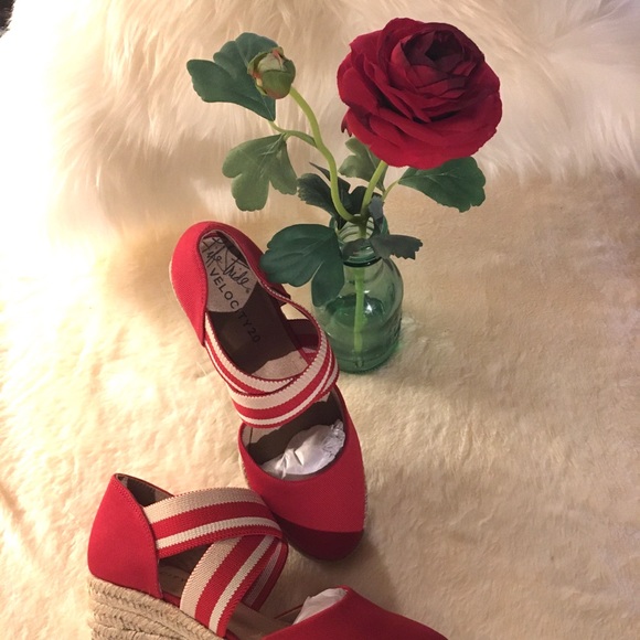 NWOT VELOCITY 2.0-Keaton,Red Cnvs/Strp. Sz 6 - Picture 3 of 11